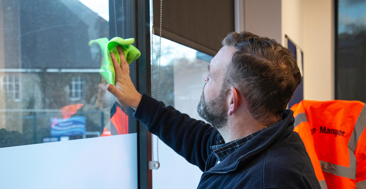 Tackling damp, mould and condensation in your home | The Hyde Group