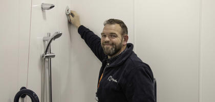 Rich Wiping Shower SEO