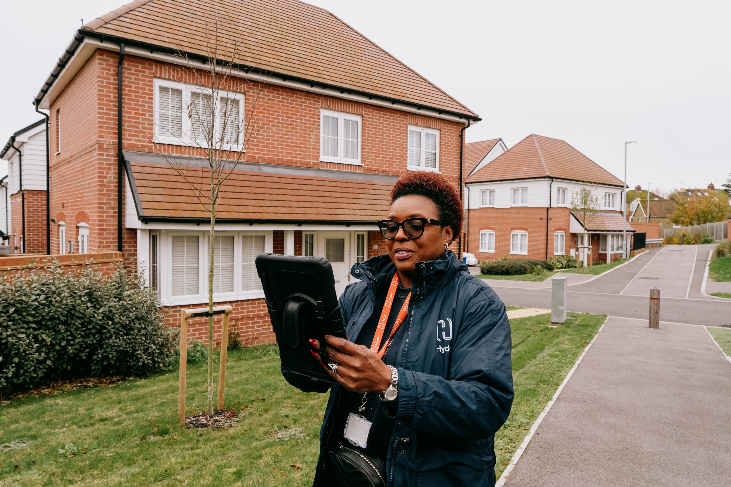 Shola Completing Inspection On Ipad At Spring Acres (1)
