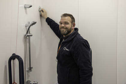 Wiping Shower