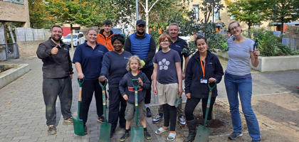Newcross gardening team 1220x630